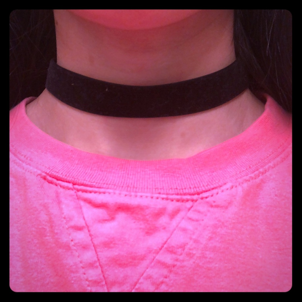 🌸 Choker